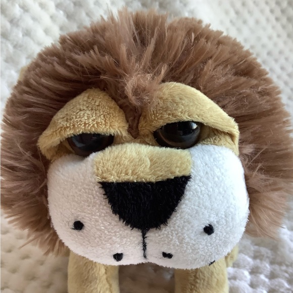 Unbranded Plush Lion Stuffed Animal Toy - Picture 9 of 10